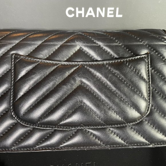***SOLD****Chanel Classic Flap Reissue 2.55 So Black Chevron Wallet On Chain WOC - Picture 4 of 16